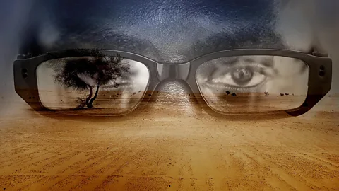 Crossing Continents, Crossing Continents, The Undercover Migrant