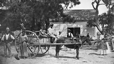 Photo of slaves at a plantation in South Carolina in the South-east of America in 1862. 