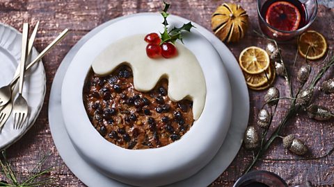 Christmas pudding cake