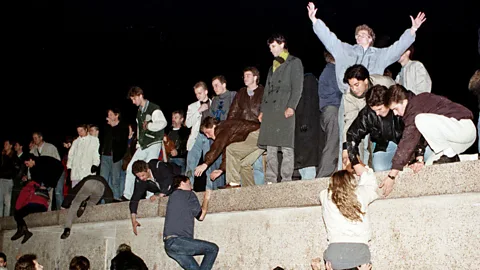 Witness History, Witness History, The fall of the Berlin Wall