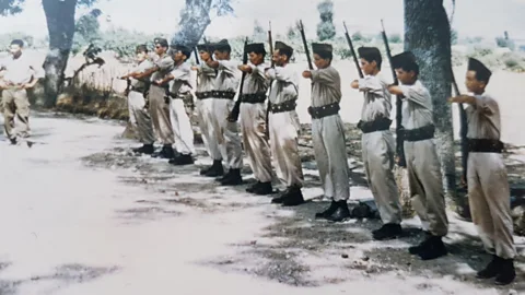 Witness History, Witness History, The Algerians who fought with France
