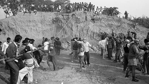 Witness History, Witness History, The demolition of the Babri Masjid