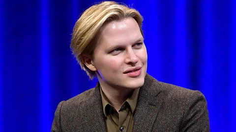 The Interview, The Interview, Investigative journalist - Ronan Farrow