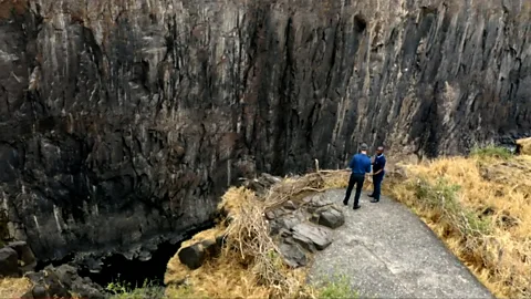The Interview, The Interview, Stephen Sackur is on the road in Zimbabwe