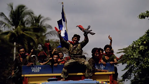 Witness History, Witness History, Negotiating an end to El Salvador's civil war