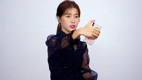 Kang Nara: defector turned social media celebrity