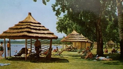 Witness History, Witness History, How Club Med changed holidays