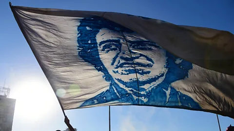 Víctor Jara flag