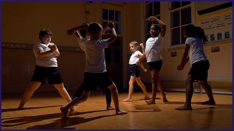 KS2 Dance: Step-by-Step - Dance 7-11 - Gallery - Alfred the Great - ý School Radio - ý Teach