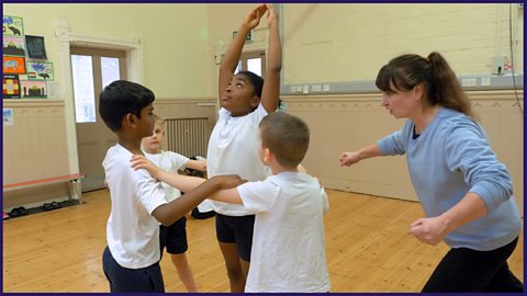 KS2 Dance: Step-by-Step - Dance 7-11 - Gallery - Alfred the Great - ý School Radio - ý Teach