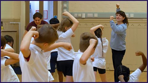 KS2 Dance: Step-by-Step - Dance 7-11 - Gallery - Alfred the Great - ý School Radio - ý Teach