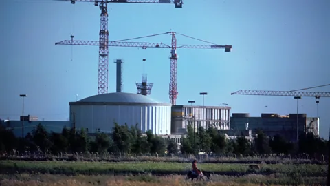 Witness History, Witness History, When Israel destroyed Iraq's nuclear reactor