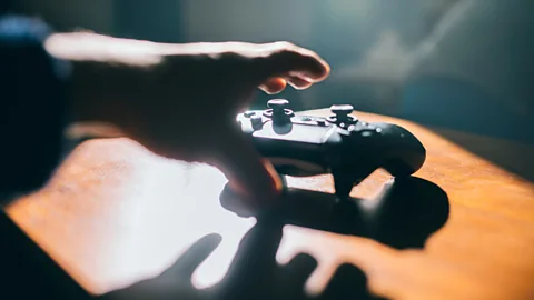 CrowdScience, CrowdScience, Can video games help me or harm me?