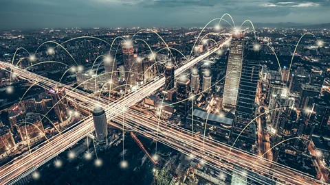 CrowdScience, CrowdScience, Can we transfer electricity wirelessly?