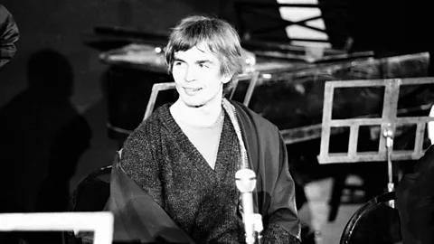 Witness History, Witness History, Rudolf Nureyev defects