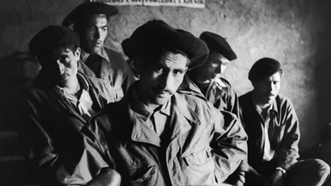 Witness History, Witness History, The Algerians who fought for France