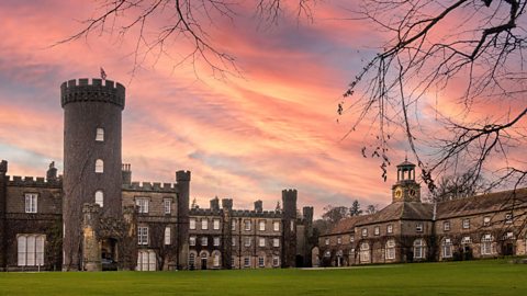 Primary Drama Workshop - Framework 2: Resource 5 - Slideshow: 'The Big House'