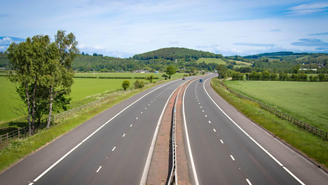 A quiet dual carriageway