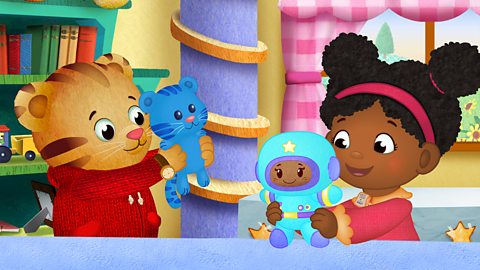 CBeebies - Daniel Tiger's Neighbourhood, Series 1, Miss Elaina Gets Hurt