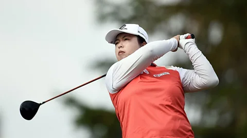 Sporting Witness, Sporting Witness, China's first golf champion