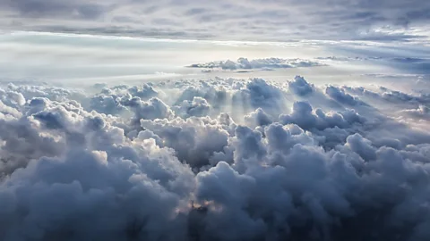 CrowdScience, CrowdScience, What gives clouds their shapes?