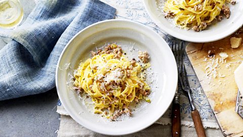 How to make the perfect pasta - BBC Food