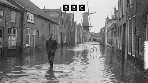 Witness History, Witness History, Dutch North Sea flood