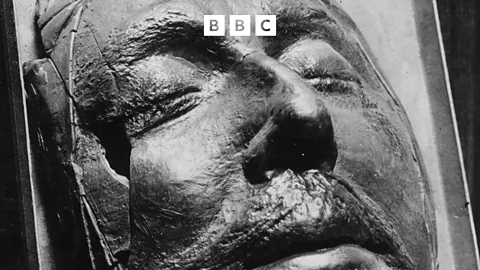 Witness History, Witness History, The 'execution' of Oliver Cromwell
