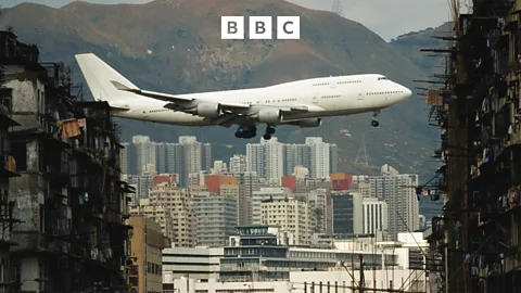 Witness History, Witness History, The last commercial flight out of Kai Tak