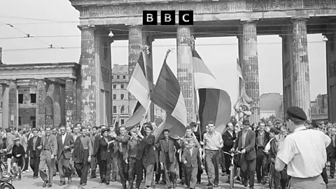 Witness History, Witness History, Uprising in East Germany