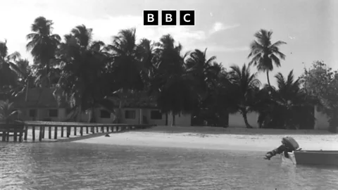 Witness History, Witness History, When tourism came to the Maldives