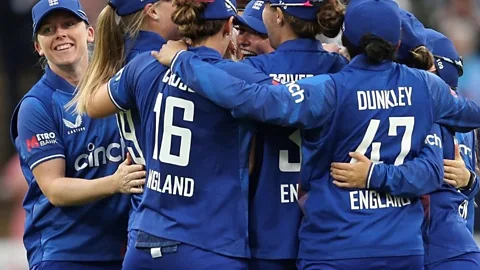 Test Match Special, Ashes Daily: England win the ODI series to level the Women’s Ashes