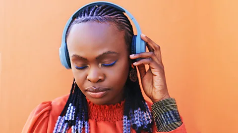 CrowdScience, CrowdScience, Why does some music make us sad?