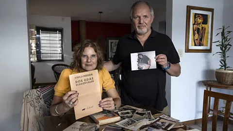 Outlook, Outlook, A family's secret library and the Dirty War