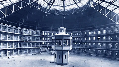 Why can people still escape from prison in 2023?