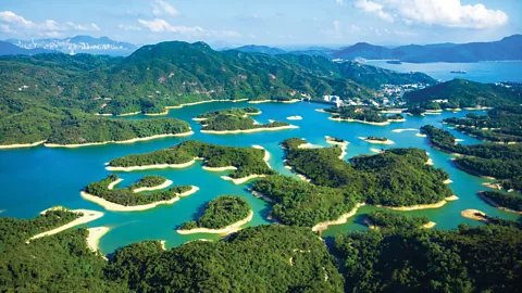 Thousand Island Lake, Hong Kong