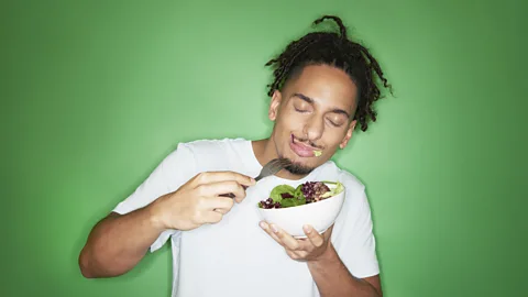 CrowdScience, CrowdScience, How does food affect our mood?