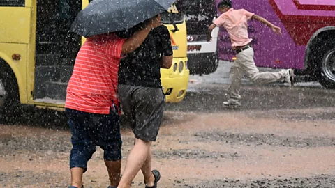 Business Daily, Business Daily, The Chinese migrants trying to get into the US