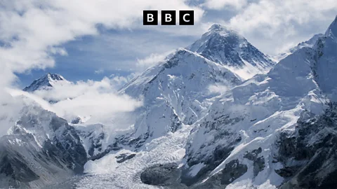 Witness History, Witness History, Deadly Everest avalanche