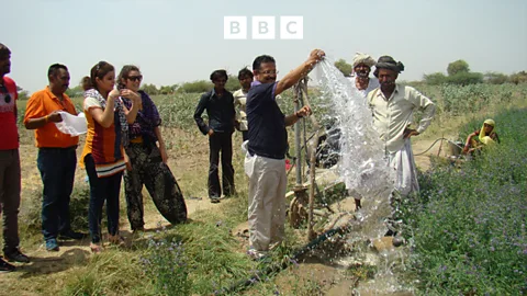 People Fixing the World, Saving water at a time of scarcity