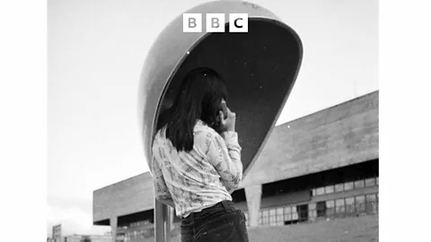 Witness History, Witness History, Orelhão: Brazil's iconic egg-shaped telephone booth