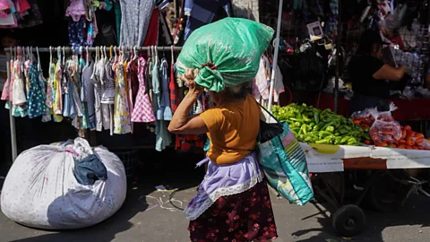 Business Daily, Business Daily, Fixing El Salvador's economy