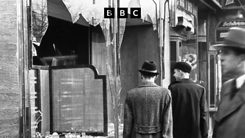 Witness History, Witness History, Kristallnacht: The night of broken glass