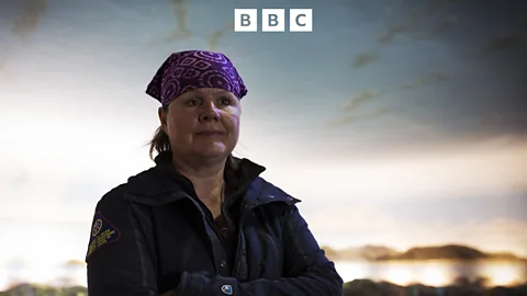 Sporting Witness, Sporting Witness, Exploring the caves of the world's biggest iceberg