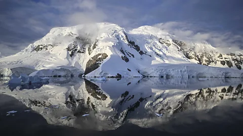 The Antarctic coast on a clear day (Credit: Getty Images)