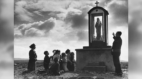 Taghta, Taghta, Father Rocket