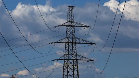 Newshour, Newshour, Spain and Portugal slowly restore power after blackouts