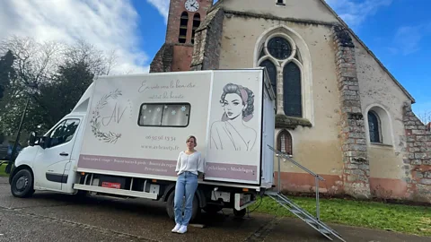 Business Daily, Business Daily, Businesses on wheels