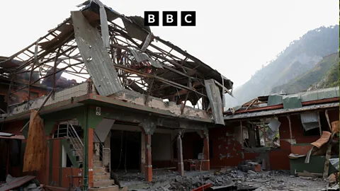 Global News Podcast, Kashmir crisis questions
