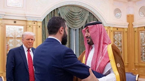 Newshour, Newshour, Donald Trump meets Syrian leader Ahmed al-Sharaa